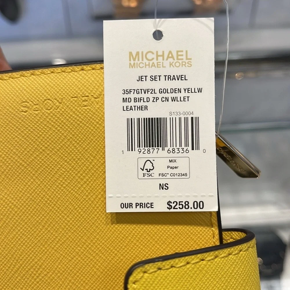 Michael Kors Medium Crossgrain Leather Wallet COLOR GOLDEN YELLOW NWT